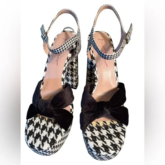 Betsey Johnson NWT Sz 11 Melanni Houndstooth Platform Heels with Black Bow SH297 - Picture 2 of 15